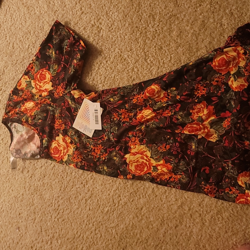 Lularoe perfect T